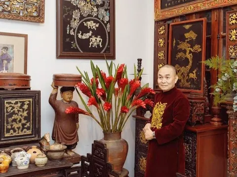 Bên trong ngôi nhà giữa phố cổ Hà Nội của "đại gia ngầm" nức tiếng làng giải trí Việt