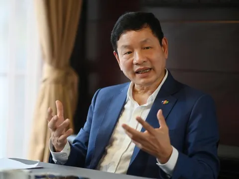 Trong khi ông Nguyễn Đức Tài chia tay 10.000 nhân sự, ông Trương Gia Bình tuyên bố: Không ai được mất việc, tìm giải pháp thế nào là trách nhiệm của người lãnh đạo