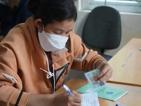 Nên có chế độ hỗ trợ đối với lao động nữ sinh con nhưng đóng chưa đủ 6 tháng BHXH?