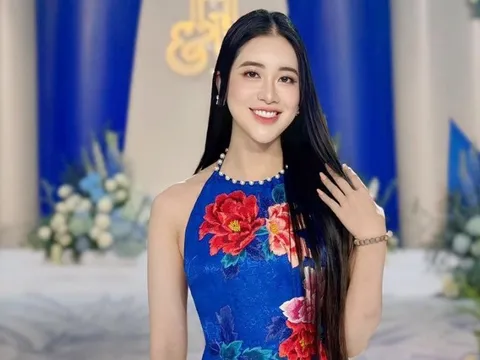 Đám cưới Quang Hải–Chu Thanh Huyền: Nữ MC xinh đẹp gây tò mò