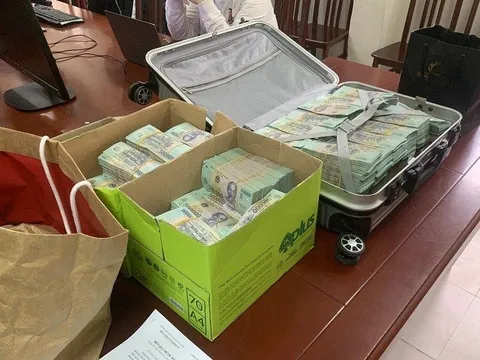 Đường dây đánh bạc nghìn tỷ: Hai mẹ con "nướng" hết hơn 240 tỷ đồng