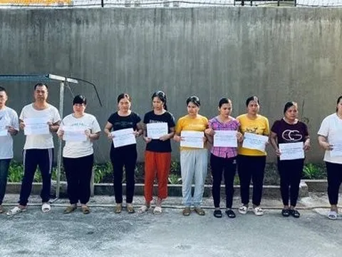 Lạng Sơn: Bắt tạm giam nhóm phụ nữ đánh bạc trên đồi