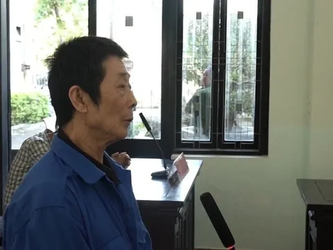 Dùng gậy gỗ đánh vào đầu hàng xóm, người đàn ông nhận cái kết đắng