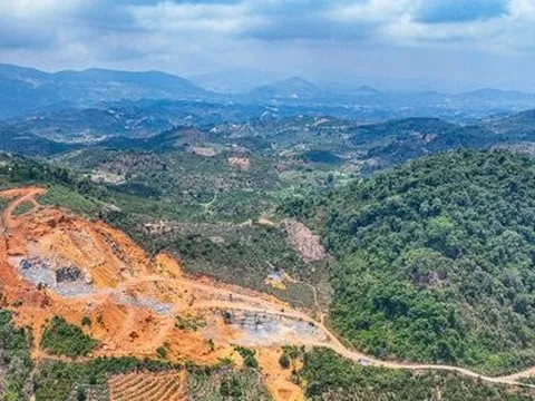 Lâm Đồng: Doanh nghiệp nổ mìn khai thác đá làm sập cầu dân sinh