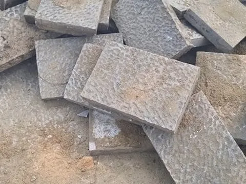 Thanh Hóa: Nhiều đá vỉa hè đang lành lặn bỗng dưng được... thay mới