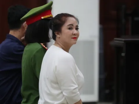 Không kháng cáo, Nguyễn Phương Hằng vẫn được giảm án