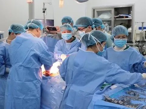Xúc động nữ nhân viên y tế hiến tạng trao lại sự sống cho 4 người khác