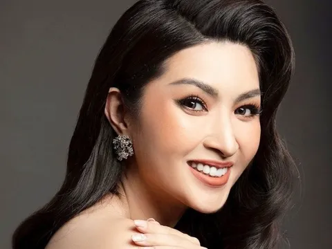 Nữ ca sĩ Việt từng đi qua đổ vỡ hôn nhân, con trai bị tự kỷ, 43 tuổi tìm được chân ái cuộc đời