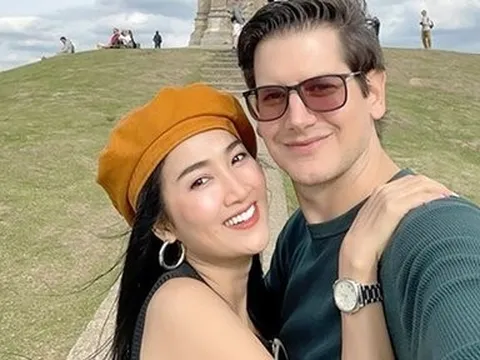 “Nữ hoàng phim xưa” Quỳnh Lam và chuyện tình 13 năm với bạn trai Tây