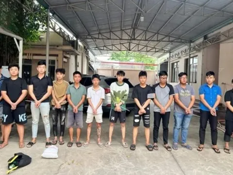 Tạm giữ 12 đối tượng đuổi đánh nhau gây tai nạn khiến 2 người tử vong