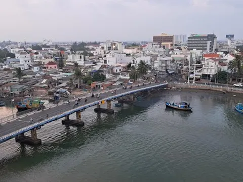 Cơ quan chức năng, luật sư nói gì về “kho báu 3 tấn vàng” dưới sông Cà Ty?