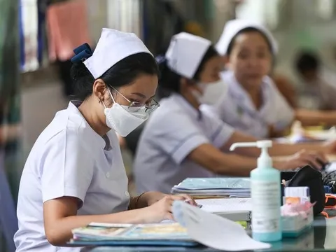 Tp.HCM: Triển khai nhiều hoạt động chăm sóc sức khỏe cho nhân viên y tế