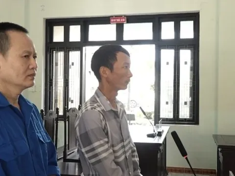 Mâu thuẫn trong lúc uống rượu bia, 2 người đàn ông lĩnh án