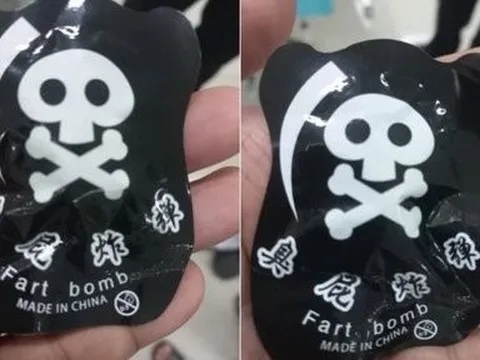 Ngửi khí "bóng thối" do bạn làm vỡ, 6 học sinh nhập viện