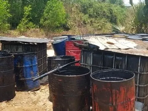 Bình Thuận: Triệt phá địa điểm tái chế 11.000 lít nhớt độc hại