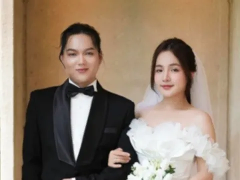 TikToker đang "ngáo quyền lực"?