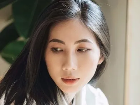 Mức cát-xê trên sàn diễn thế nào mà khiến người mẫu Việt nổi tiếng phải bán trà muối ớt?