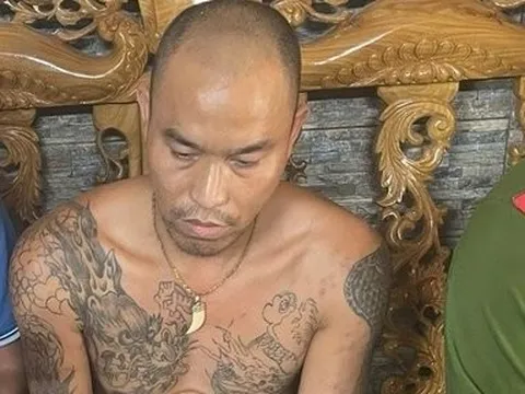 Bắt giang hồ khét tiếng "Tâm Hê", thu giữ nhiều vũ khí nguy hiểm