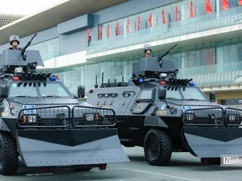 Hơn 100 xe đặc chủng diễu hành tại lễ kỷ niệm 50 năm lực lượng CSCĐ