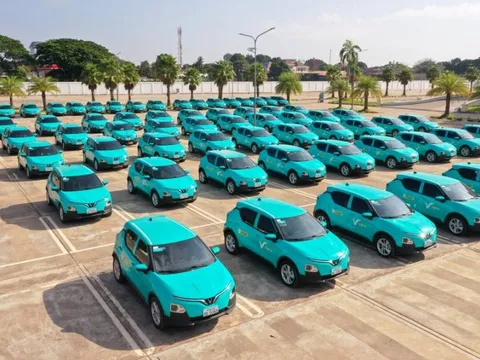 Tròn một năm đi vào hoạt động, hãng taxi của tỷ phú Phạm Nhật Vượng đã phục vụ 50 triệu lượt khách, nắm 18,17% thị trường