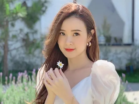 Hot girl Midu để lộ chi tiết đắt giá khiến dân tình nghi vấn sắp kết hôn?