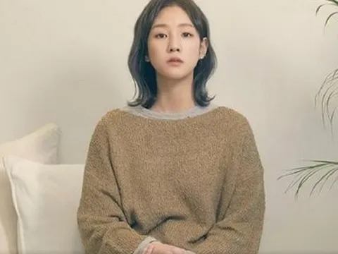 Hé lộ nguyên nhân khiến nữ ca sĩ xinh đẹp qua đời ở độ tuổi 30