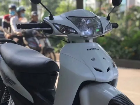 Bắt nhóm lừa đảo mua bán xe máy không giấy tờ