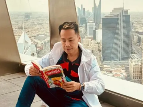 Tác giả Trung Nghĩa: "Việc đọc sách cũng giống như yêu"