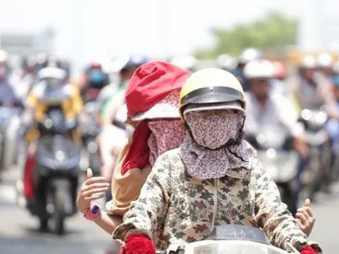 Miền Bắc tăng nhiệt mạnh, nắng nóng bao phủ cả nước