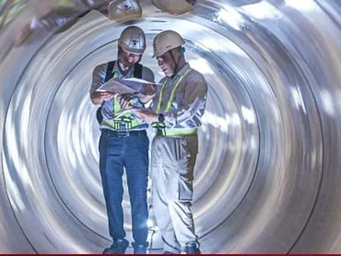 Mục sở thị tuyến cống ngầm khổng lồ giúp 'hồi sinh' sông Tô Lịch