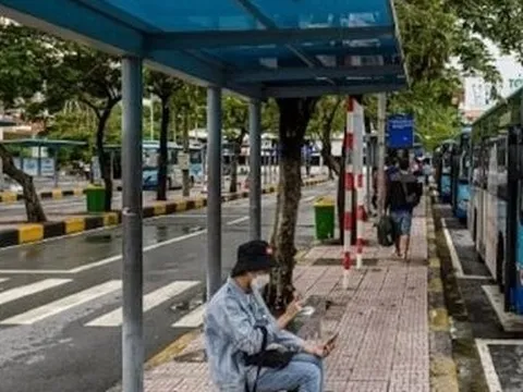 Có một nghề làm quá thời gian quy định sẽ bị phạt, đó là nghề gì?