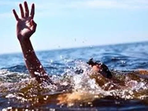 Đắk Lắk: 3 học sinh tiểu học đuối nước thương tâm trong lúc tắm hồ