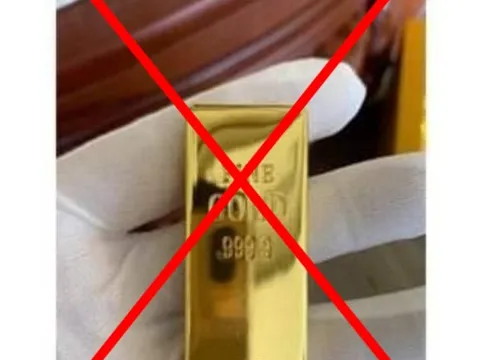 Bắt nhóm mua thỏi vàng giả 5 triệu đồng rồi lên mạng gạ bán tiền tỷ