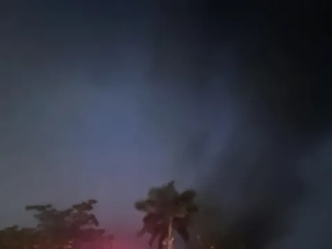 Cháy lớn tại nhà xưởng ở Thanh Trì, nhiều tiếng nổ lớn phát ra nghi do bình ga