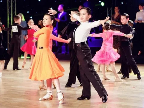 “Ku Bi” con trai Khánh Thi - Phan Hiển lần thứ hai vô địch dancesport thế giới