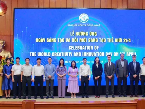 Giải phóng và tạo điều kiện thúc đẩy tính sáng tạo và đổi mới