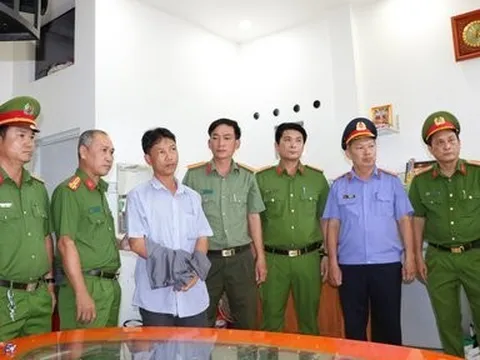 Kiên Giang: Bắt tạm giam Facebooker Dương Hồng Hiếu