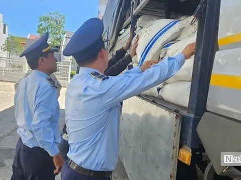 Lực lượng QLTT phát hiện hàng chục tấn đường nhập lậu