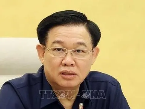 Ban Chấp hành Trung ương Đảng đồng ý để đồng chí Vương Đình Huệ thôi giữ các chức vụ