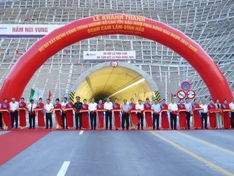 Thủ tướng cắt băng khánh thành dự án đường bộ cao tốc Cam Lâm–Vĩnh Hảo