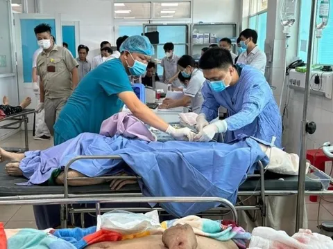 Vụ nổ lò hơi: Bộ Y tế yêu cầu tập trung cấp cứu người bị nạn