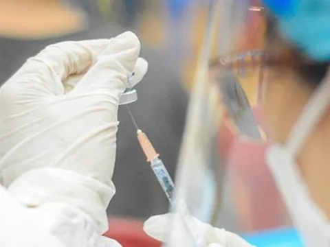 Thời điểm tiêm mũi vắc-xin AstraZeneca cuối cùng ở Việt Nam là khi nào?