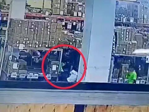 Bình Dương: Thông tin vụ công nhân bị đồng nghiệp lái xe nâng đè tử vong