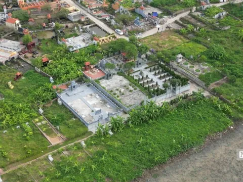 Hà Nội: Cần làm rõ việc chiếm đất công phân lô xây mộ