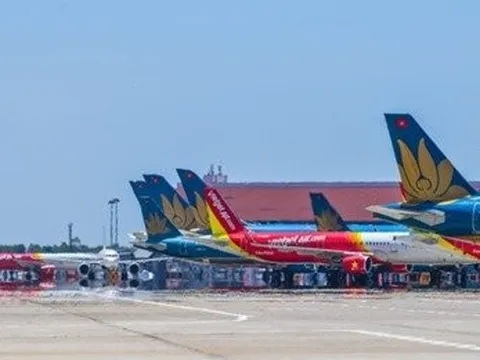 Đề nghị hành khách cung cấp thông tin về giá vé máy bay cao bất thường