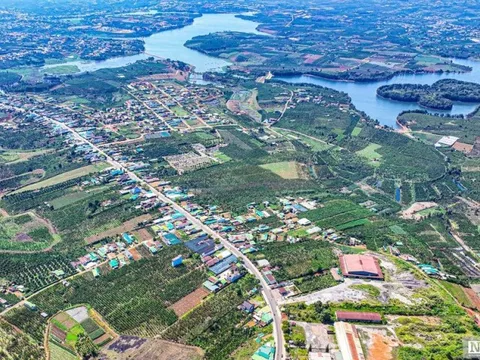 Cựu Giám đốc Văn phòng ĐKĐĐ bị tuyên phạt 42 tháng tù giam