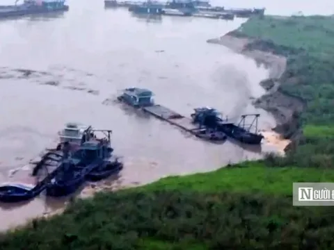 Cần làm rõ dấu hiệu khai thác cát trái phép tại sông Hồng