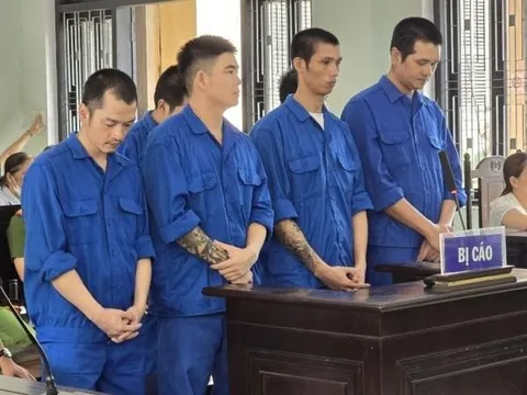 Đem vũ khí quân dụng đi giải quyết mâu thuẫn, 6 đối tượng trả giá đắt