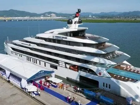 Quảng Ninh: Sắp đưa siêu du thuyền vào khai thác tại vịnh Bái Tử Long