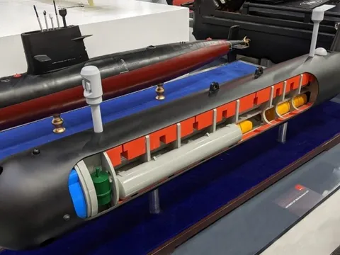 Trung Quốc ra mắt UUV có khả năng trinh sát, rải mìn trong tác chiến hải quân